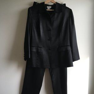 100% Silk Suit Black Due Per Due Size 12